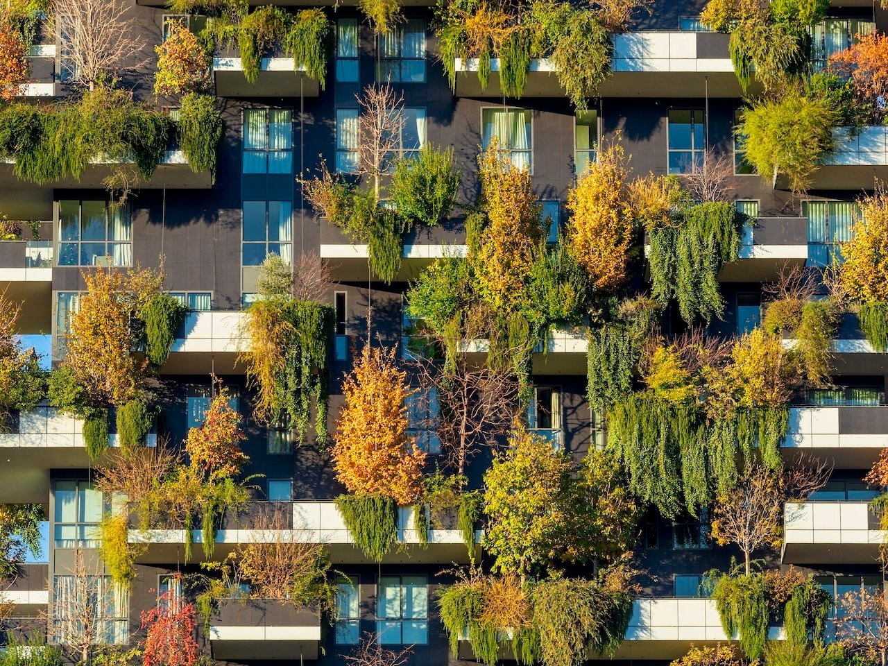 bosco-verticale-modern-buildings-in-milan-2026-01-07-05-45-11-utc